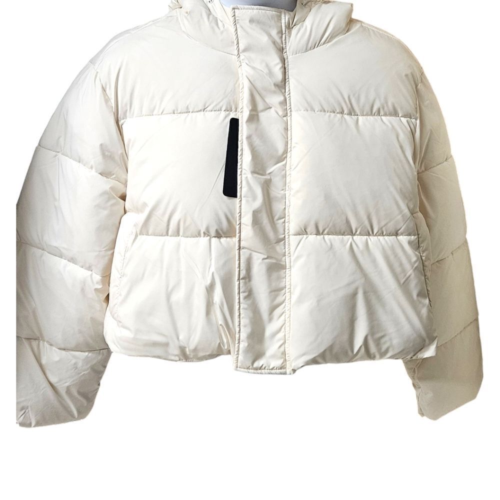 FABLETICS 1X Ivory essential cropped hooded Puffer Jacket NWT - Picture 4 of 16